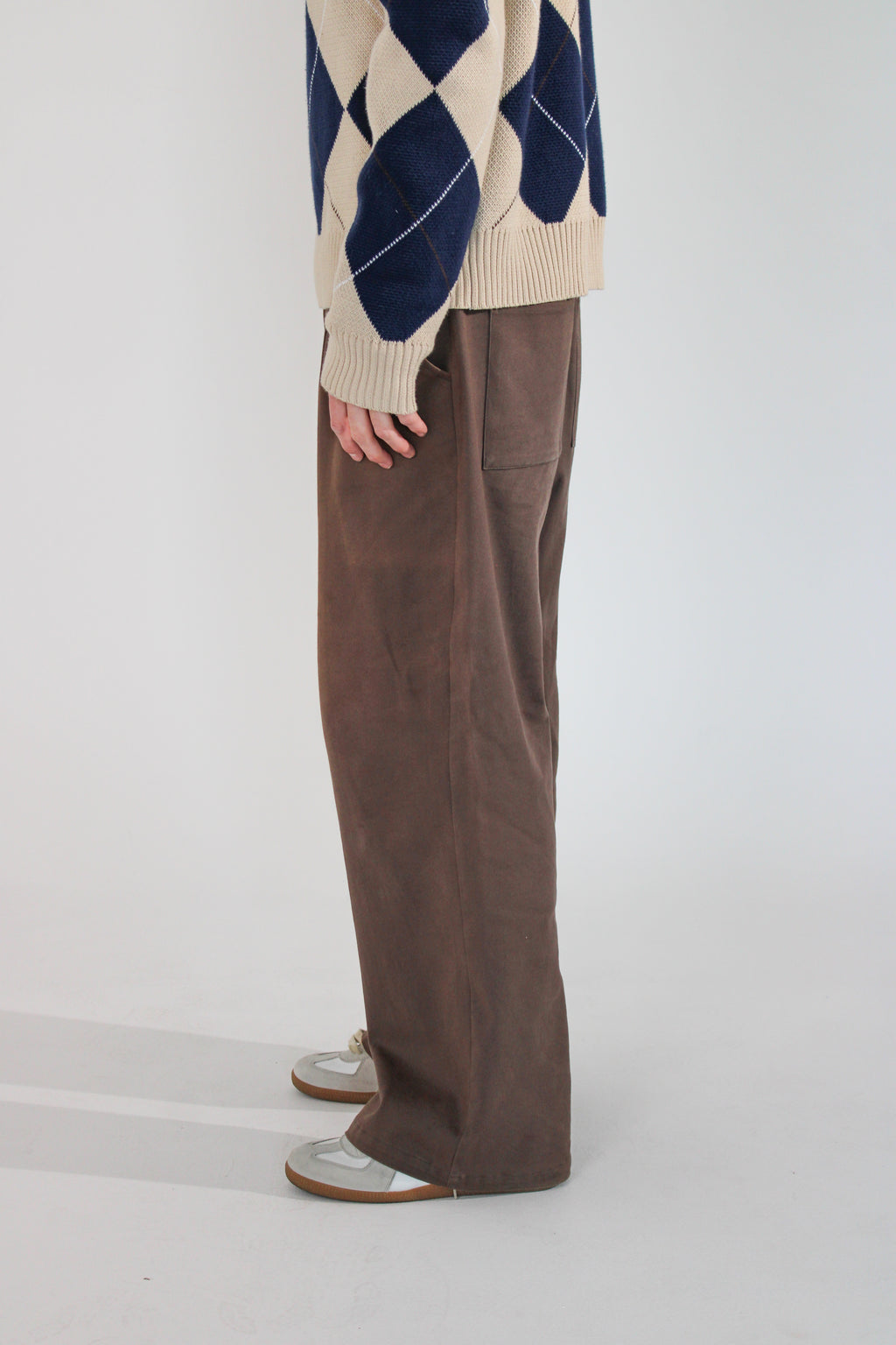 ETIQUETTE NOIRE™ Wide-Fit Pleated Trousers